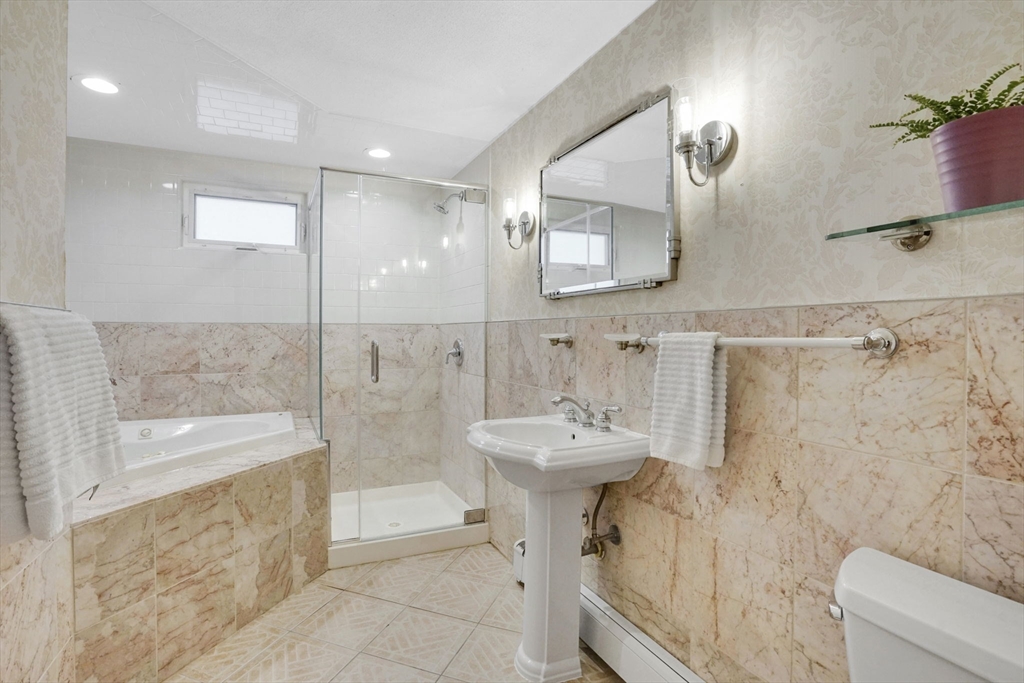 111 Magnolia Terrace Springfield, MA 01108 - Photo 26 of 42