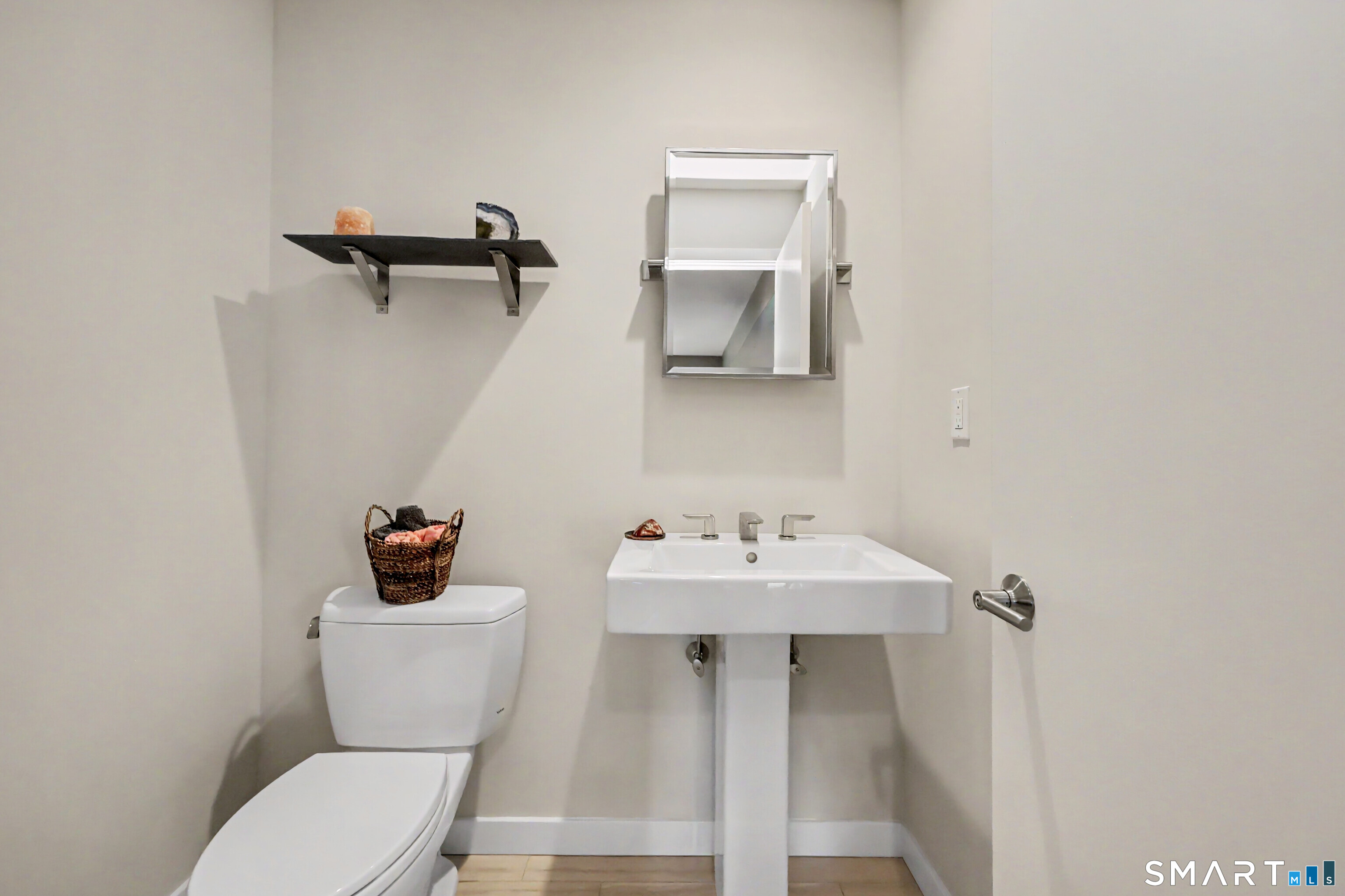 690 Forest Road, Unit 642 West Haven, CT 06516 - Photo 18 of 40 Main level powder room classically updated for timeless appeal