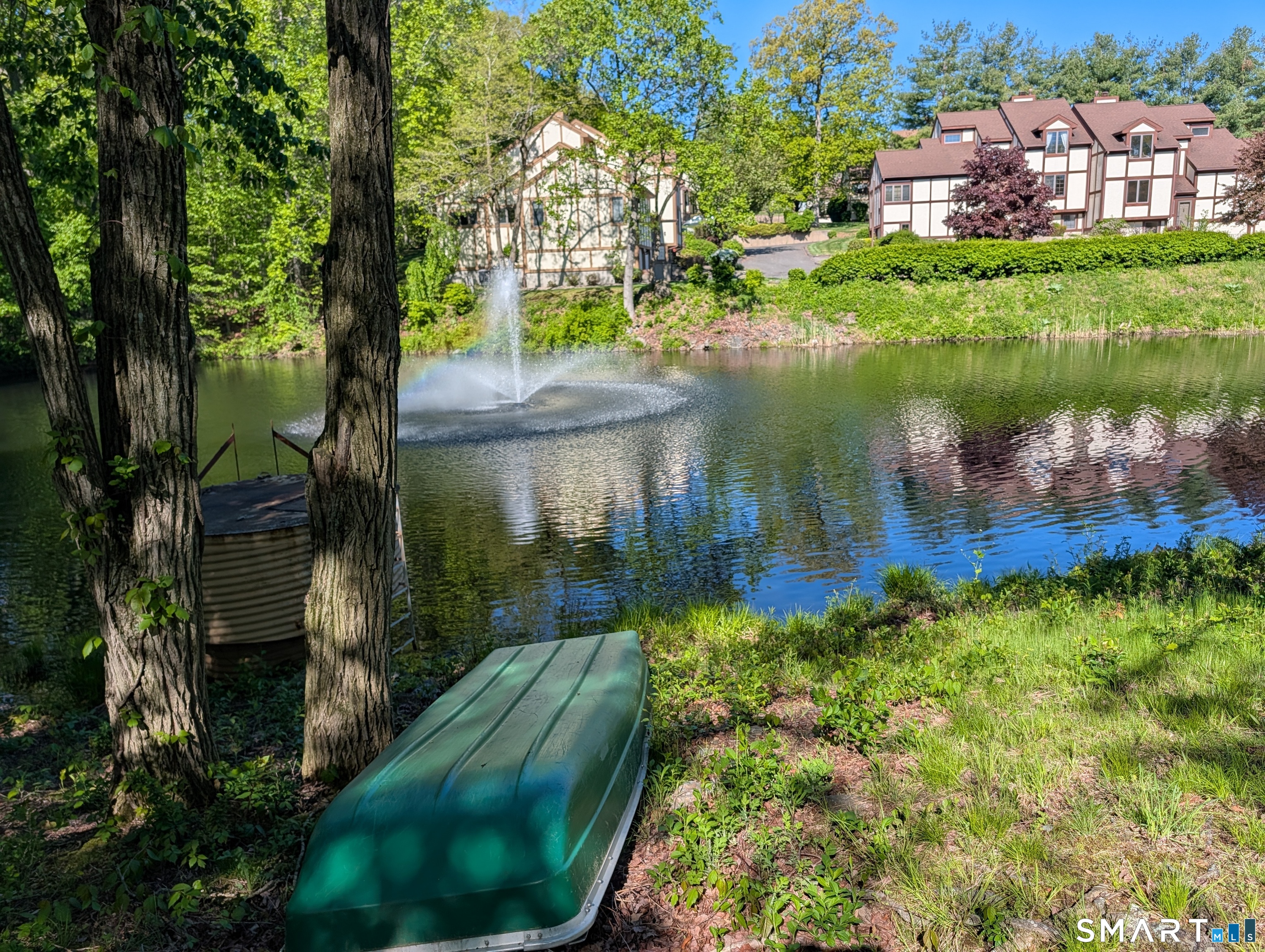 690 Forest Road, Unit 642 West Haven, CT 06516 - Photo 40 of 40 Start to finish, Oronoque is a rare community that feels like a peaceful village retreat, yet is just minutes to highways, trains and downtown New Haven. WELCOME HOME!