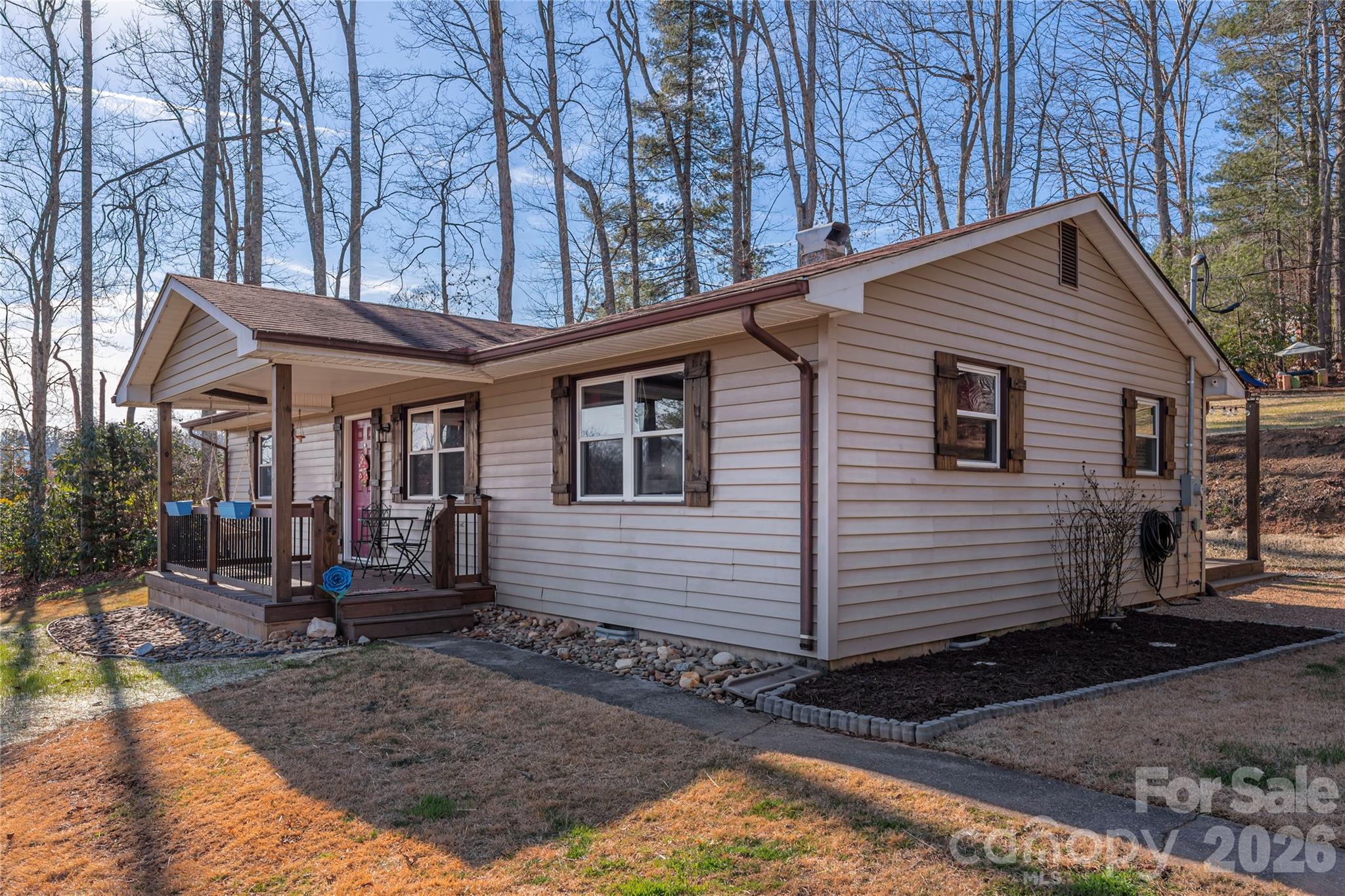 2746 Turnpike Road Horse Shoe, NC 28742 - Photo 3 of 28