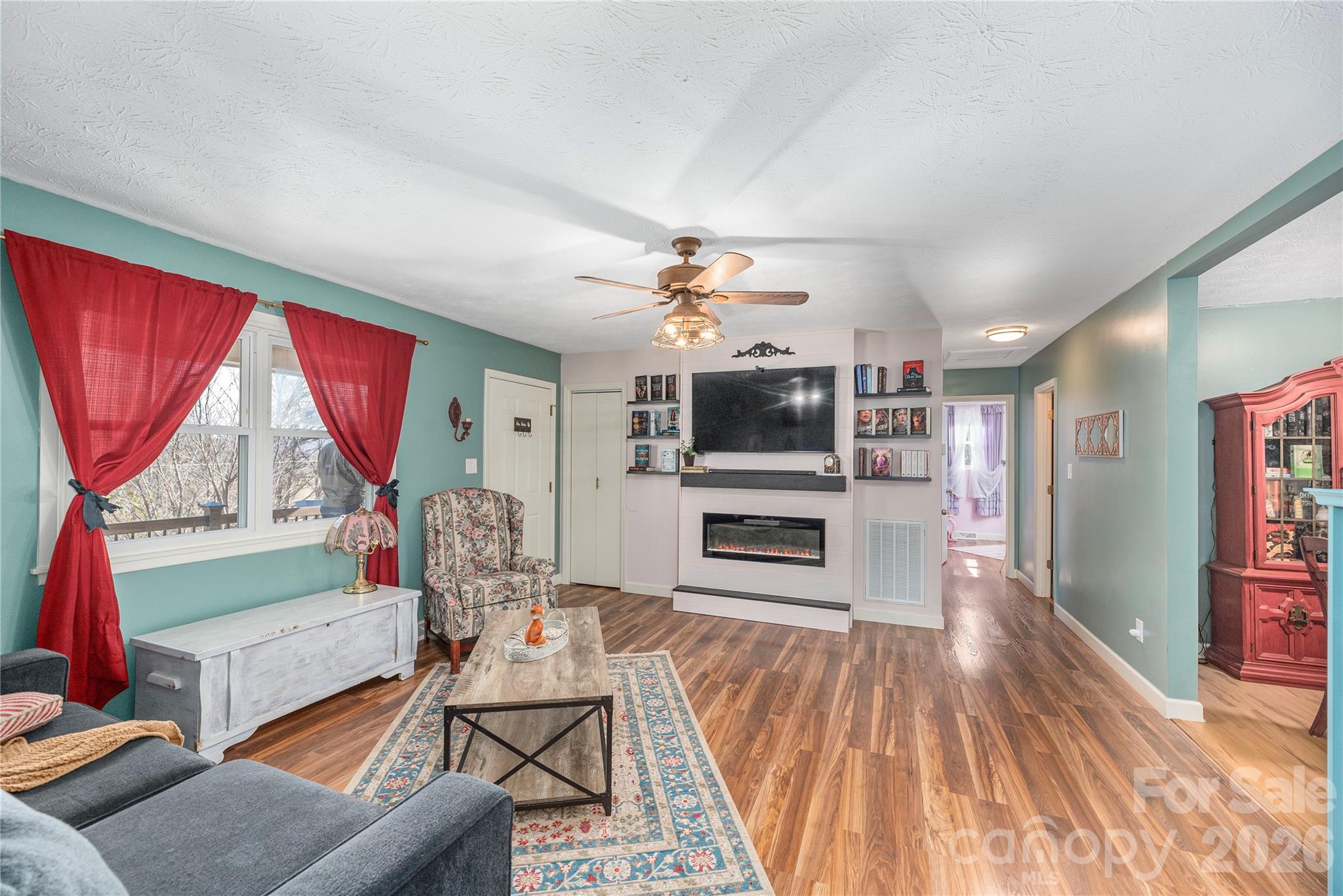 2746 Turnpike Road Horse Shoe, NC 28742 - Photo 4 of 28