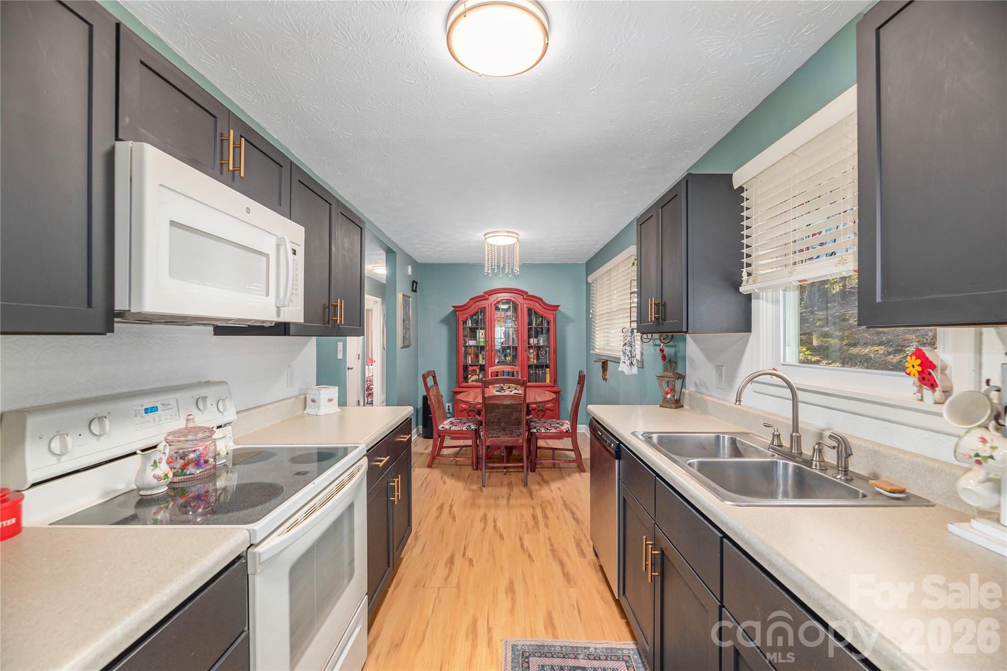 2746 Turnpike Road Horse Shoe, NC 28742 - Photo 9 of 28