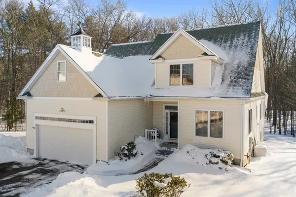 $899,900 | 32 Tansy Avenue, Stratham, NH 03885