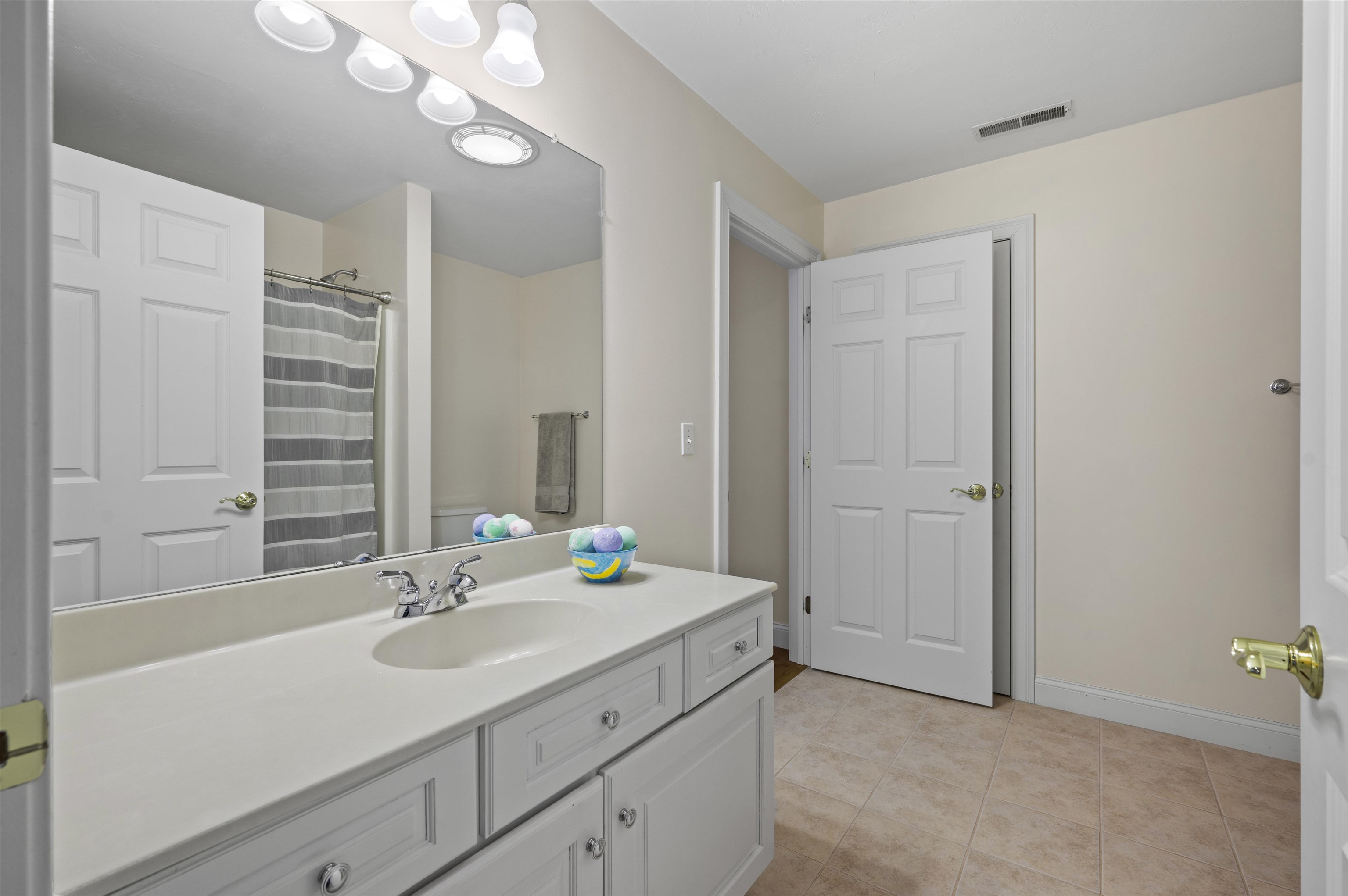 32 Tansy Avenue Stratham, NH 03885 - Photo 27 of 49