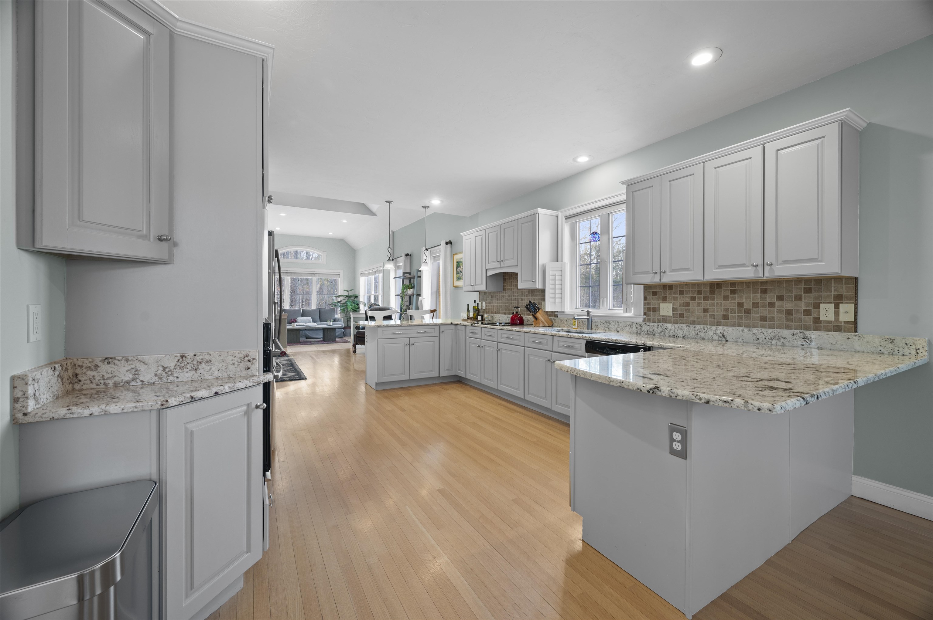 32 Tansy Avenue Stratham, NH 03885 - Photo 7 of 49