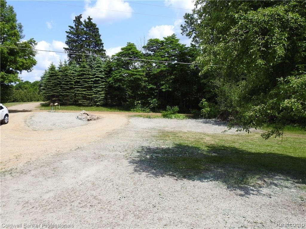 2100 Bray Road Attica, MI 48412 - Photo 18 of 18 DSCN0420.JPG