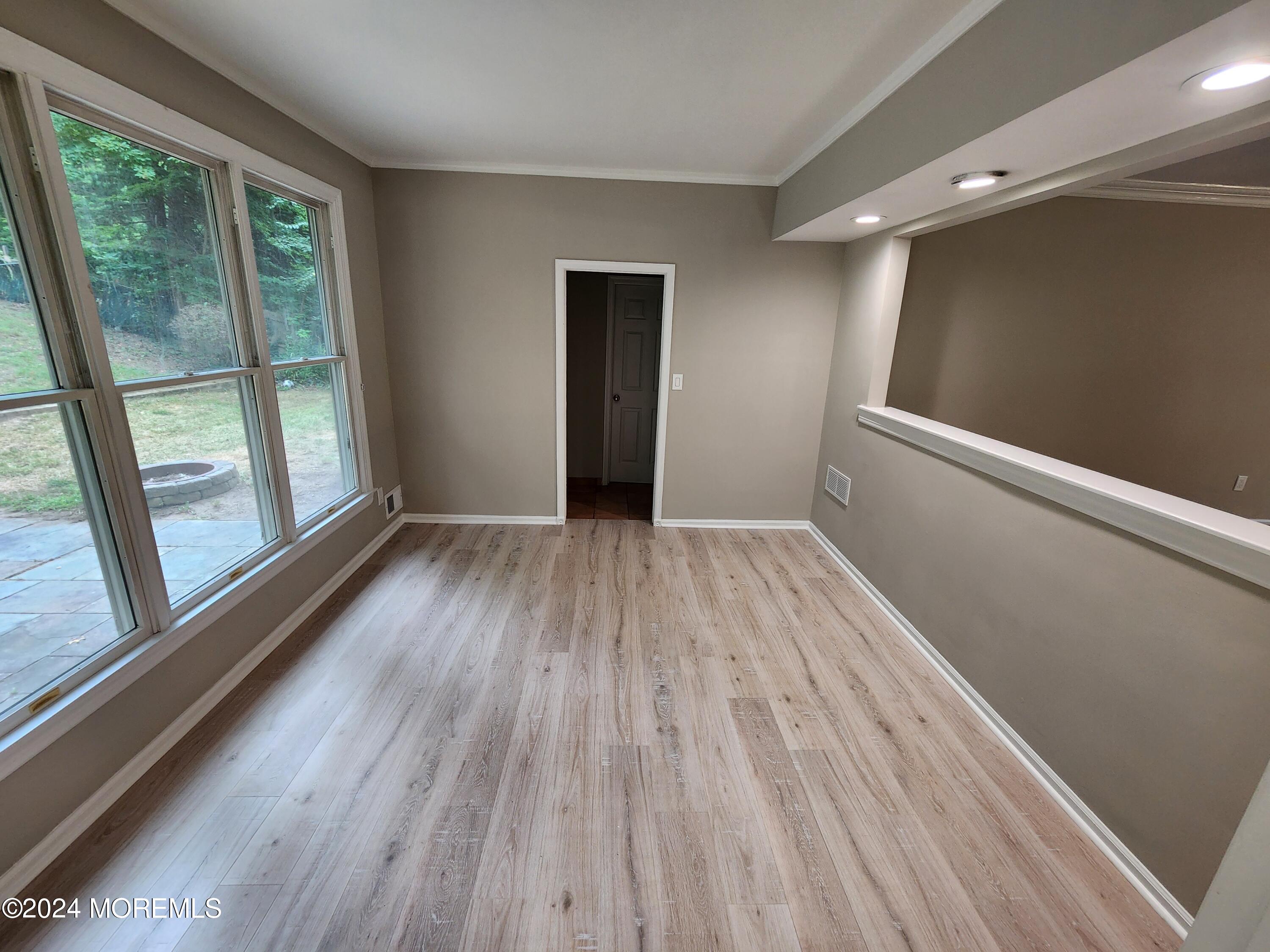 75 Robertsville Road Marlboro, NJ 07746 - Photo 14 of 38 20240731_095814