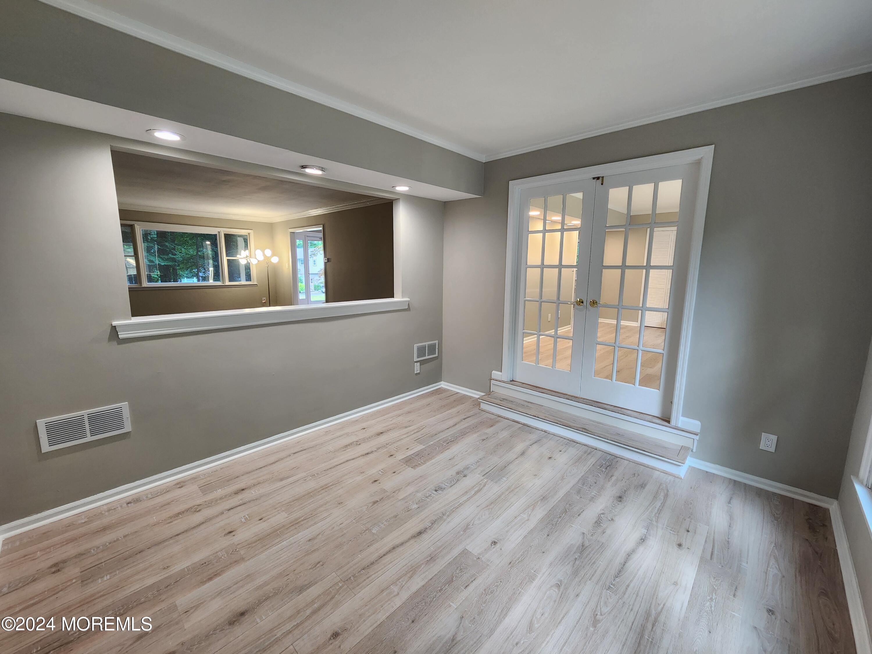 75 Robertsville Road Marlboro, NJ 07746 - Photo 15 of 38 20240731_095912