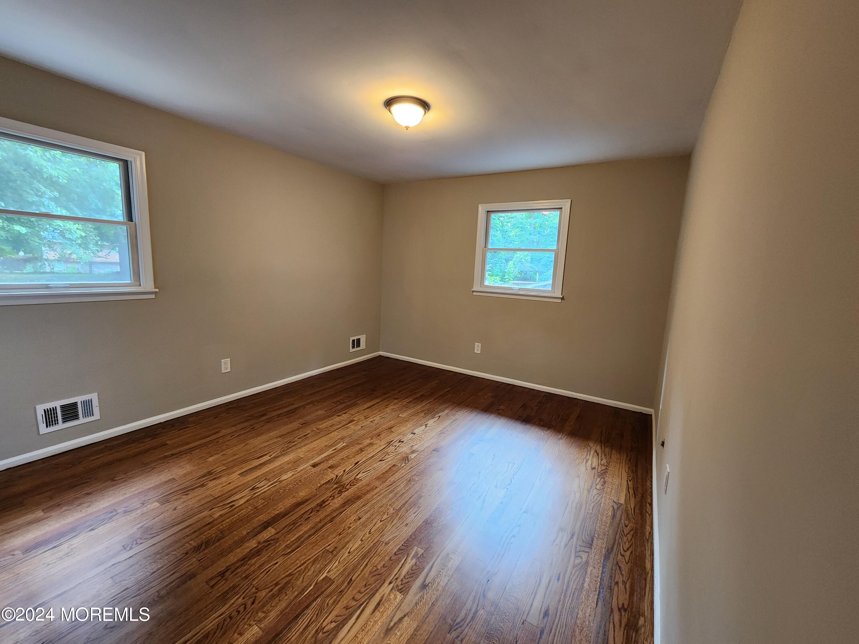 75 Robertsville Road Marlboro, NJ 07746 - Photo 26 of 38 20240731_100625