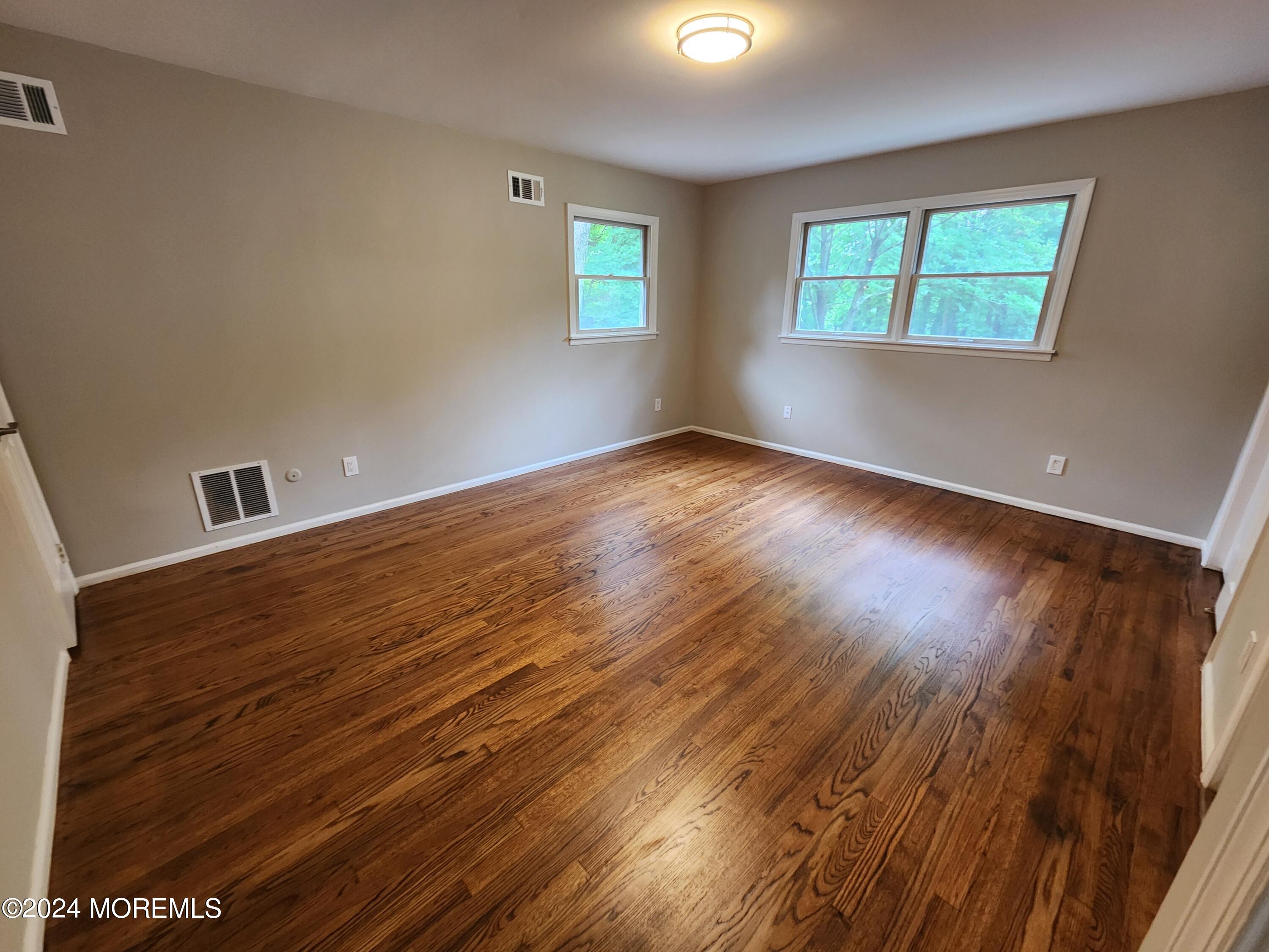 75 Robertsville Road Marlboro, NJ 07746 - Photo 27 of 38 20240731_100238