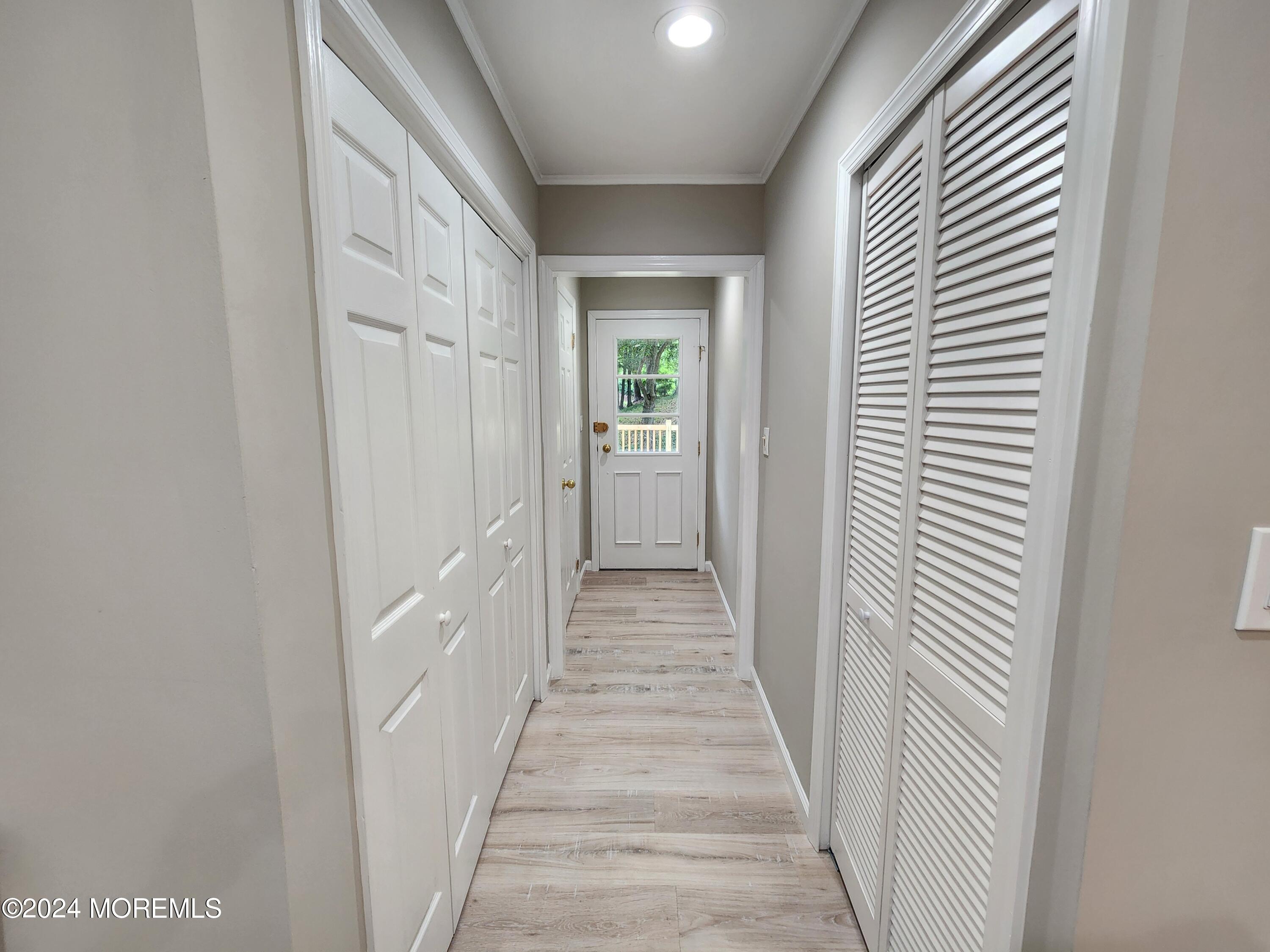 75 Robertsville Road Marlboro, NJ 07746 - Photo 9 of 38 20240731_095606