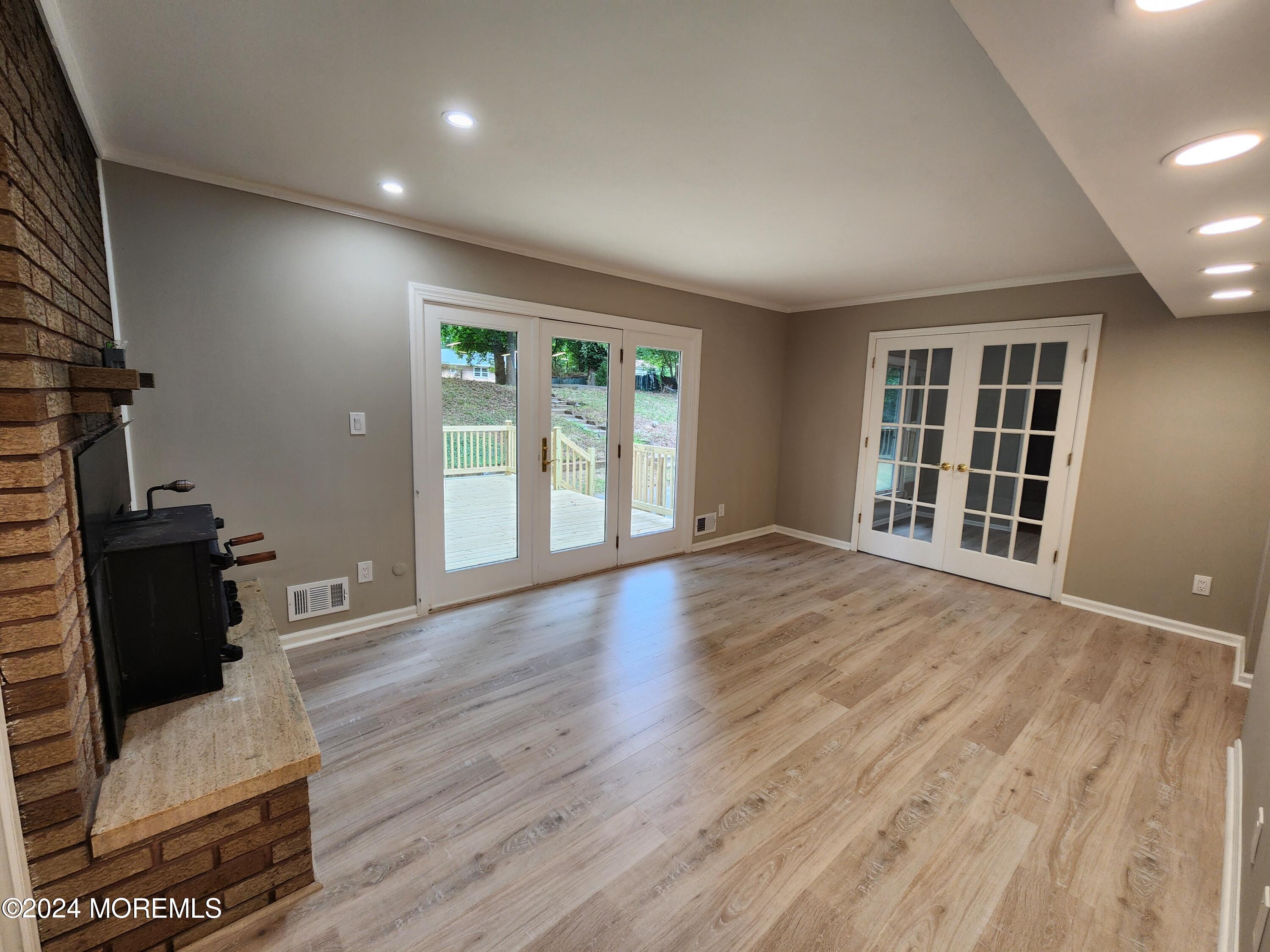 75 Robertsville Road Marlboro, NJ 07746 - Photo 10 of 38 20240731_095655