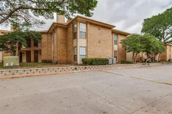 $165,000 | 16301 Ledgemont Lane, Unit 277, Addison, TX 75001
