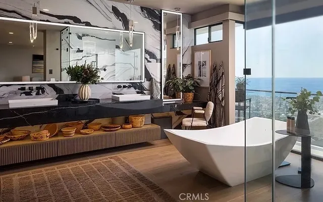 $5,895,000 | 606 East Avenida San Juan, San Clemente, CA 92672