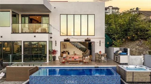 $5,895,000 | 606 East Avenida San Juan, San Clemente, CA 92672