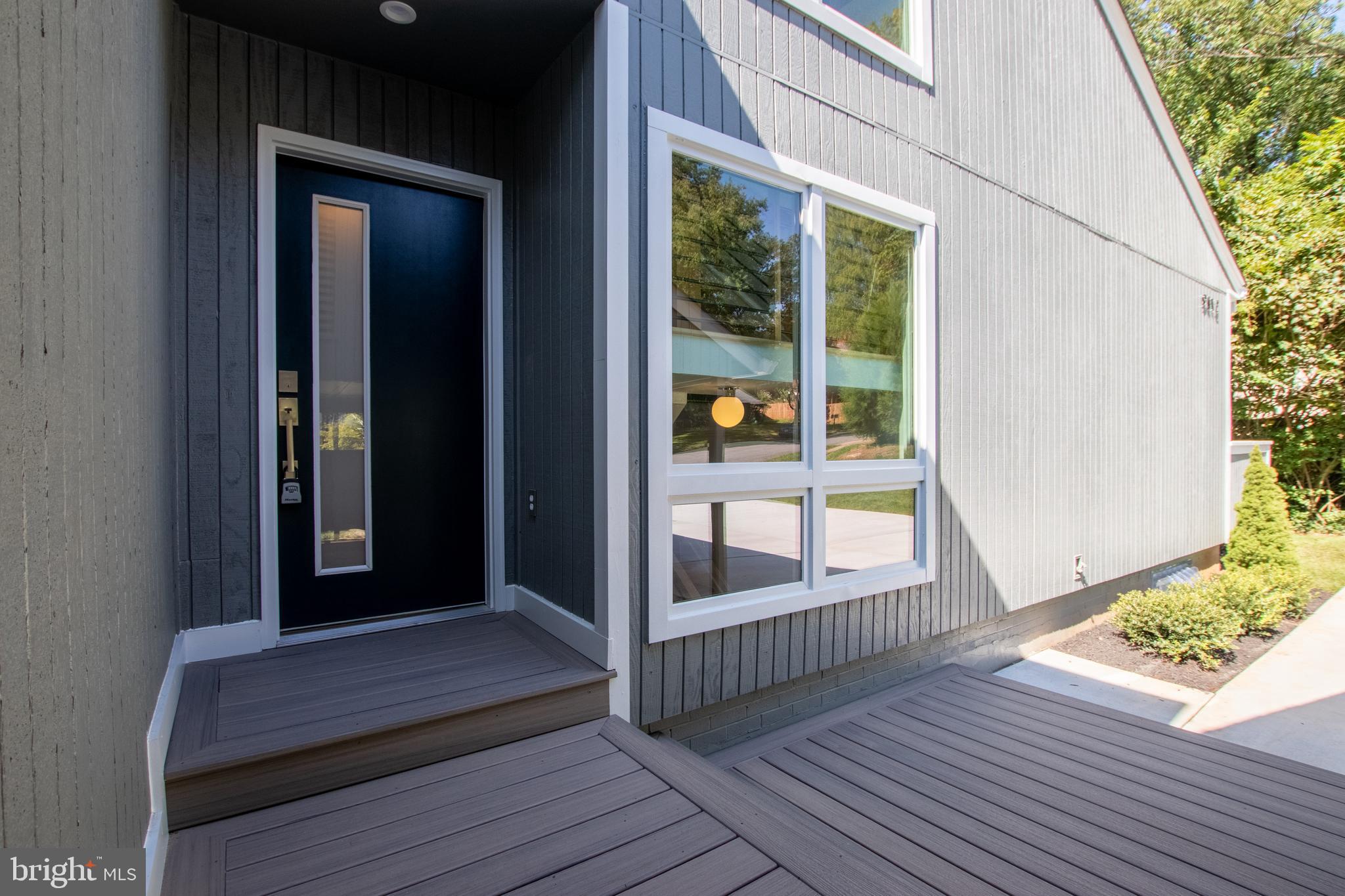 9412 Raintree Road Burke, VA 22015 - Photo 14 of 68 Gallery Image 14