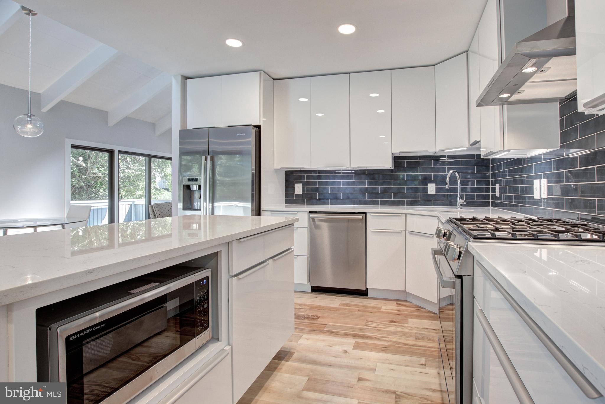 9412 Raintree Road Burke, VA 22015 - Photo 22 of 68 Gallery Image 22