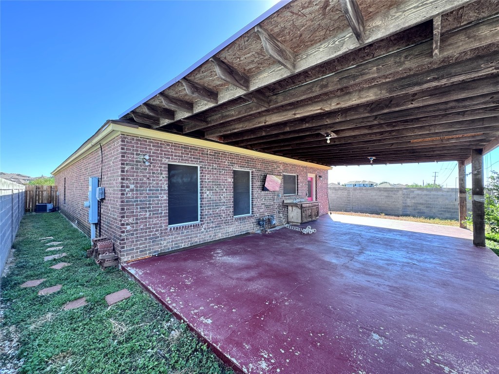 11202 Granados Street Laredo, TX 78045 - Photo 17 of 17 a view of a backyard of the house