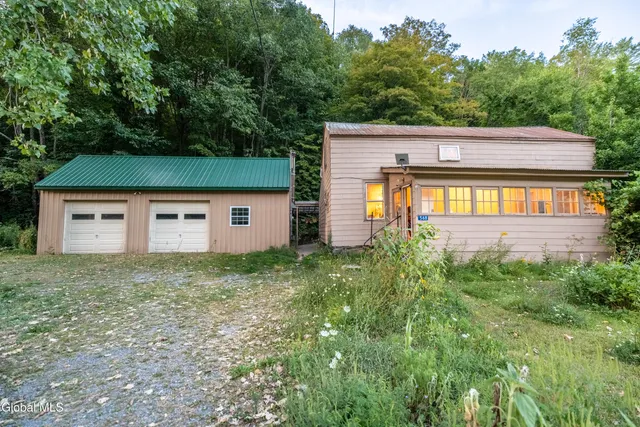 $229,100 | 568 Highway 145, Middleburgh, NY 12122
