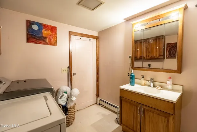 $229,100 | 568 Highway 145, Middleburgh, NY 12122