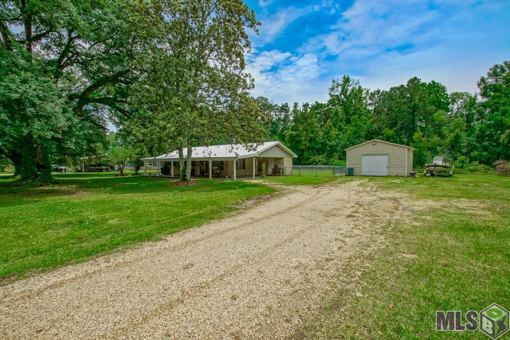 13170 Springfield Road Walker, LA 70785 - Photo 4 of 31