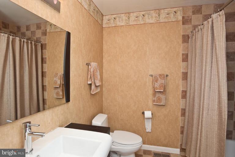 2305 Ridge Road Reisterstown, MD 21136 - Photo 18 of 23 Bath #2
