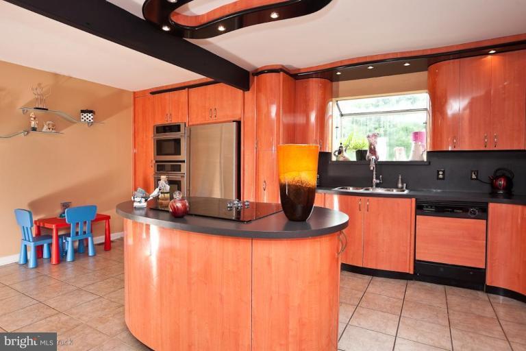 2305 Ridge Road Reisterstown, MD 21136 - Photo 3 of 23 Kitchen