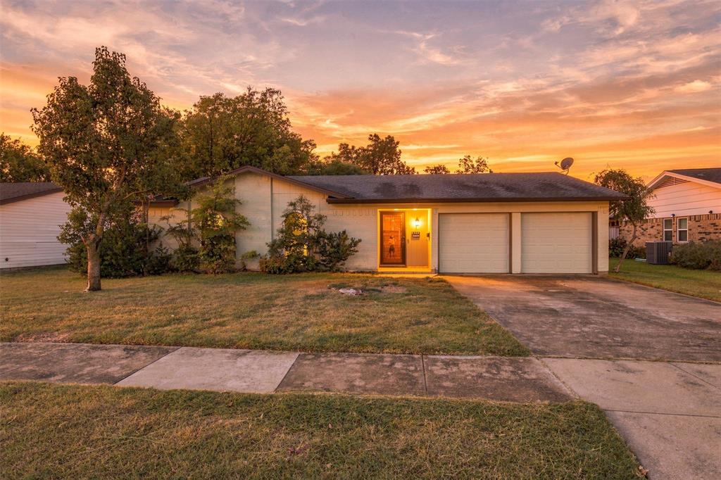 335 Springwillow Road Burleson, TX 76028 - Photo 1 of 29 Gallery Image 1