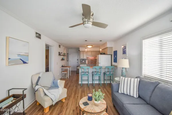 $1,650 | 301 Commerce Way, Unit 329, Atlantic Beach, NC 28512