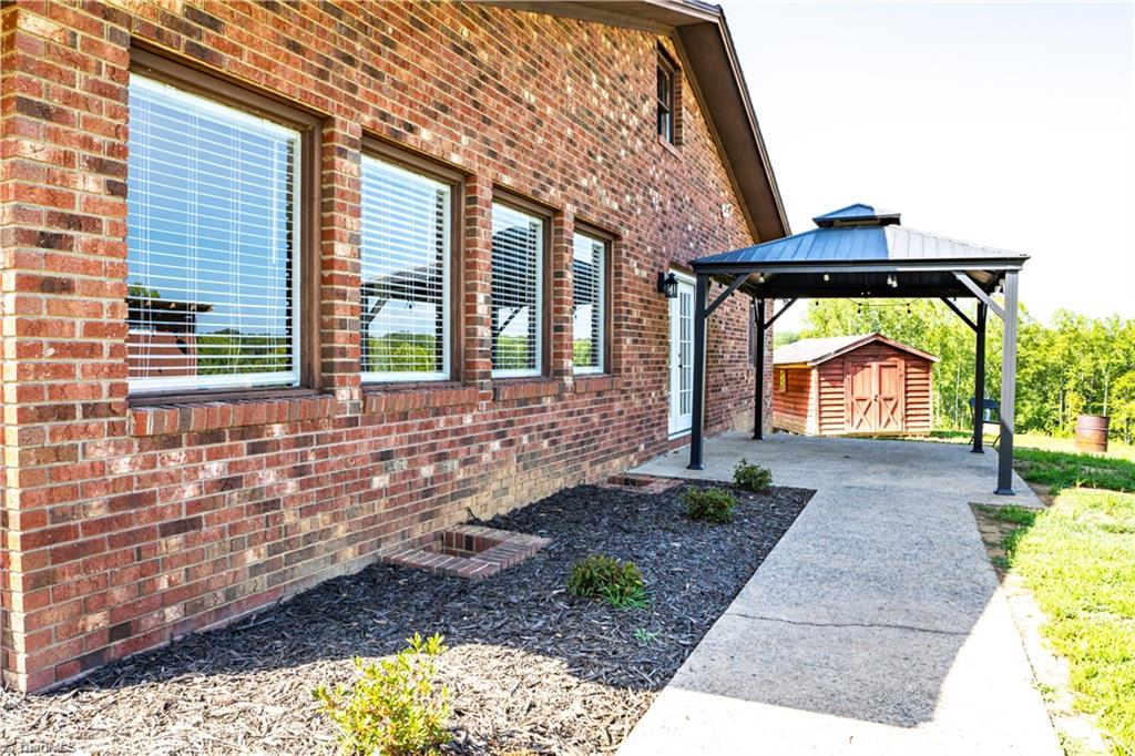 1437 Price Road Eden, NC 27288 - Photo 5 of 47