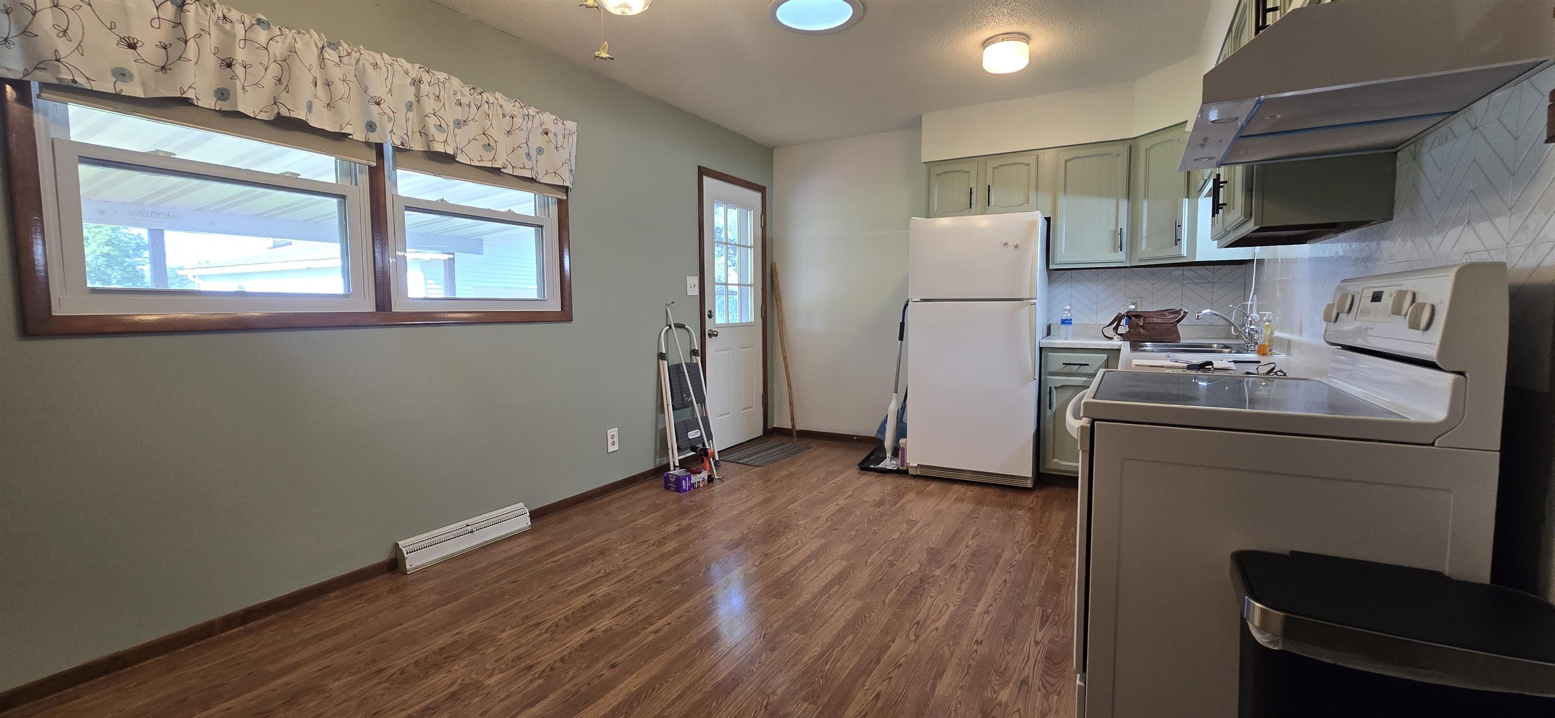 1561 Elm Street Hamilton, IL 62341 - Photo 3 of 19 Gallery Image 3