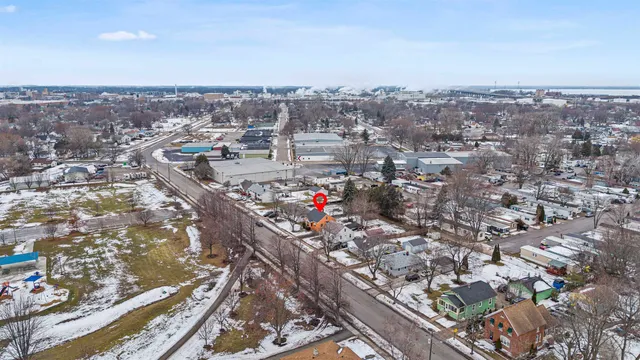 $200,000 | 1463 Eastman Avenue, Green Bay, WI 54302