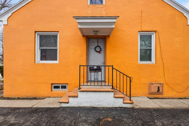 $200,000 | 1463 Eastman Avenue, Green Bay, WI 54302