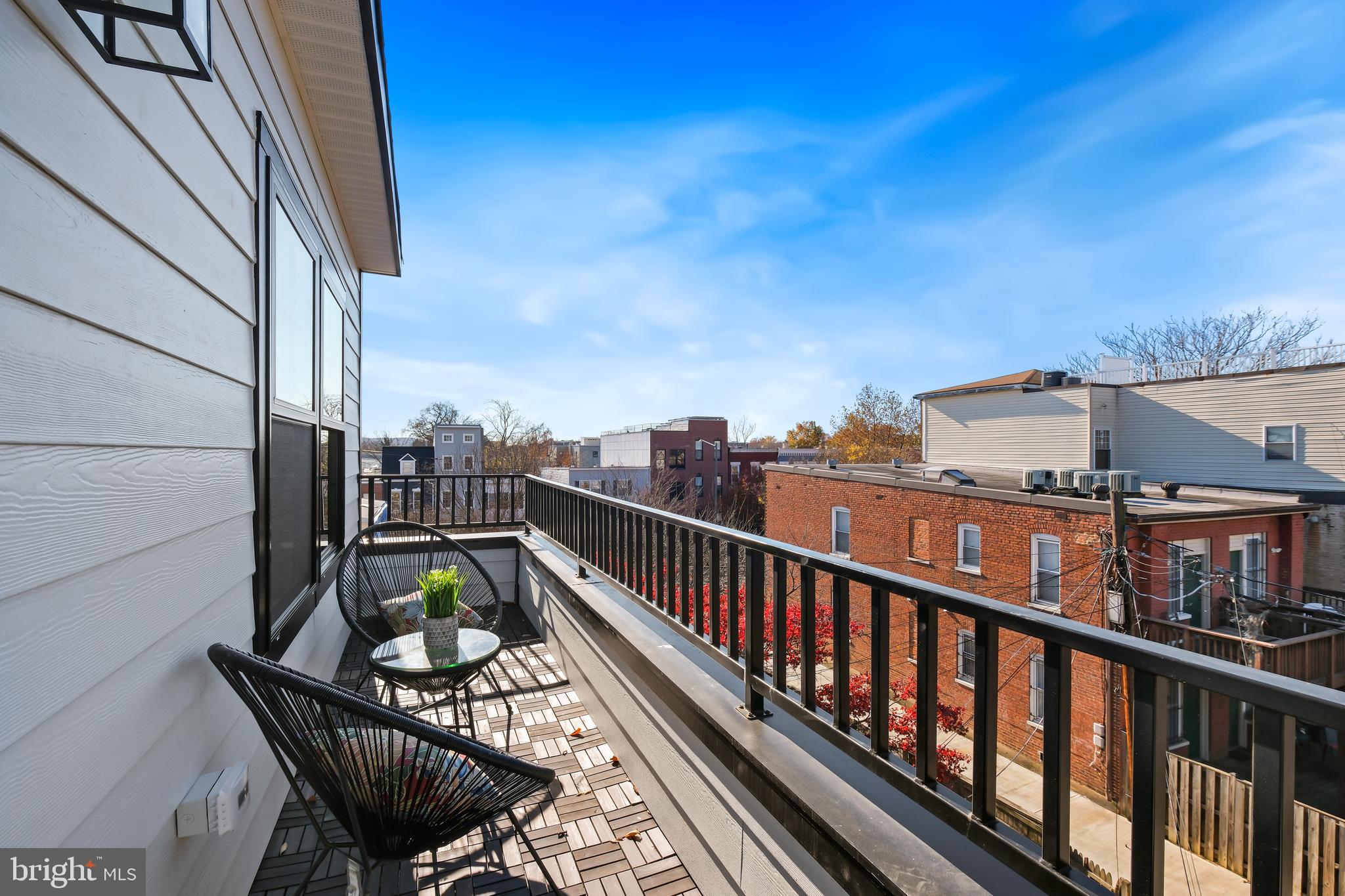 21 16th Street Southeast Washington, DC 20003 - Photo 22 of 37