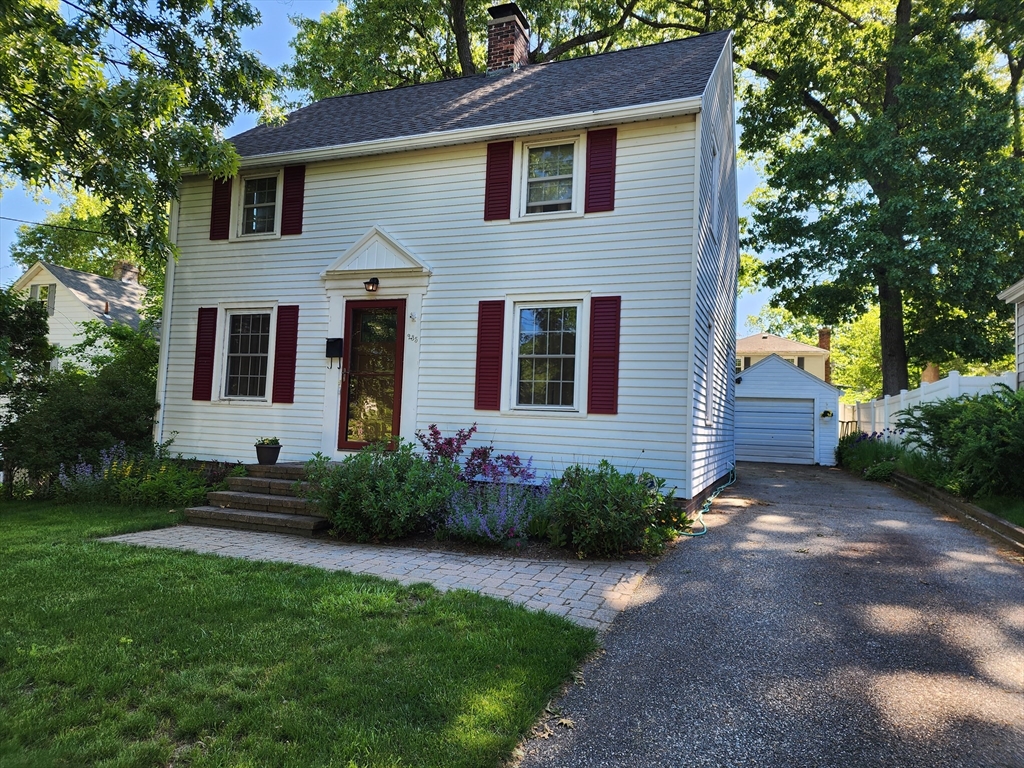 235 Chalmers Street Springfield, MA 01118 - Photo 1 of 29