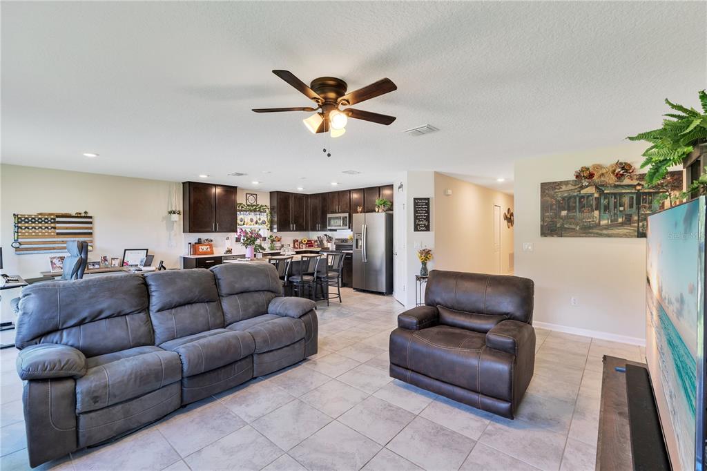 4479 Magnolia Ridge Court Kissimmee, FL 34746 - Photo 6 of 56