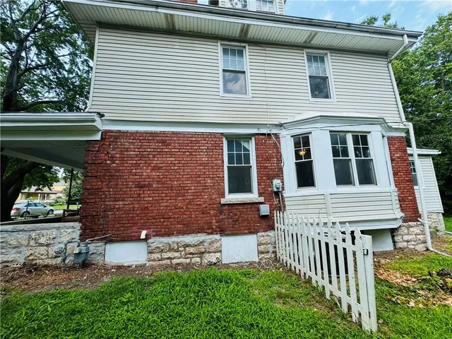$199,000 | 521 Hardesty Avenue, Kansas City, MO 64124