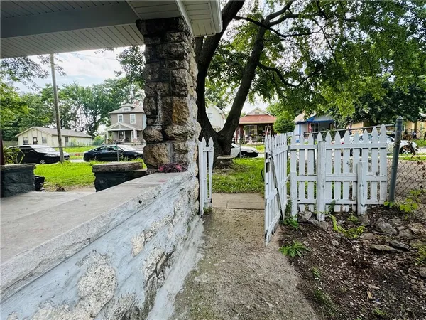 $199,000 | 521 Hardesty Avenue, Kansas City, MO 64124