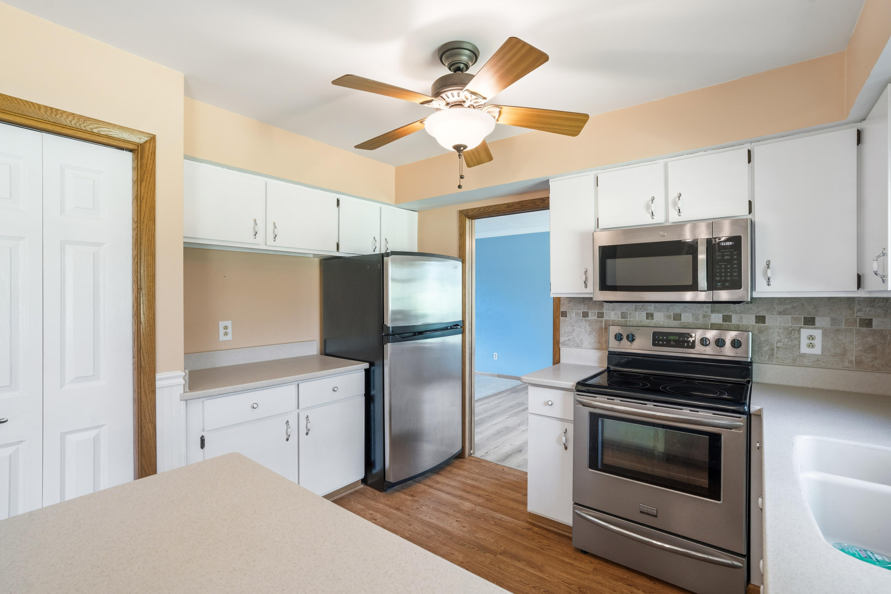 4514 Ridgecrest Drive Mount Pleasant, WI 53403 - Photo 9 of 29 SS Appliances