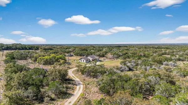 $995,000 | 4317 Cr 251, Hondo, TX 78861