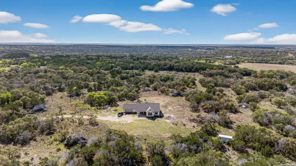 $995,000 | 4317 Cr 251, Hondo, TX 78861