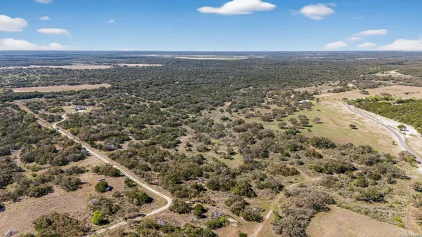 $995,000 | 4317 Cr 251, Hondo, TX 78861