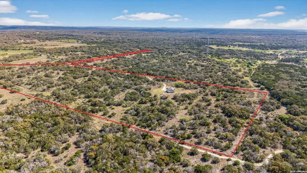 $995,000 | 4317 Cr 251, Hondo, TX 78861