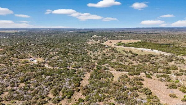 $995,000 | 4317 Cr 251, Hondo, TX 78861