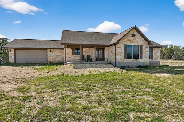 $995,000 | 4317 Cr 251, Hondo, TX 78861