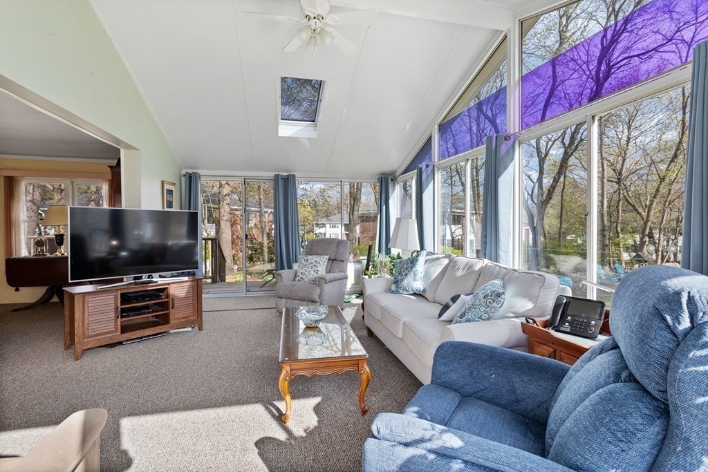 4 Ashby Road Bedford, MA 01730 - Photo 13 of 32 Gallery Image 13