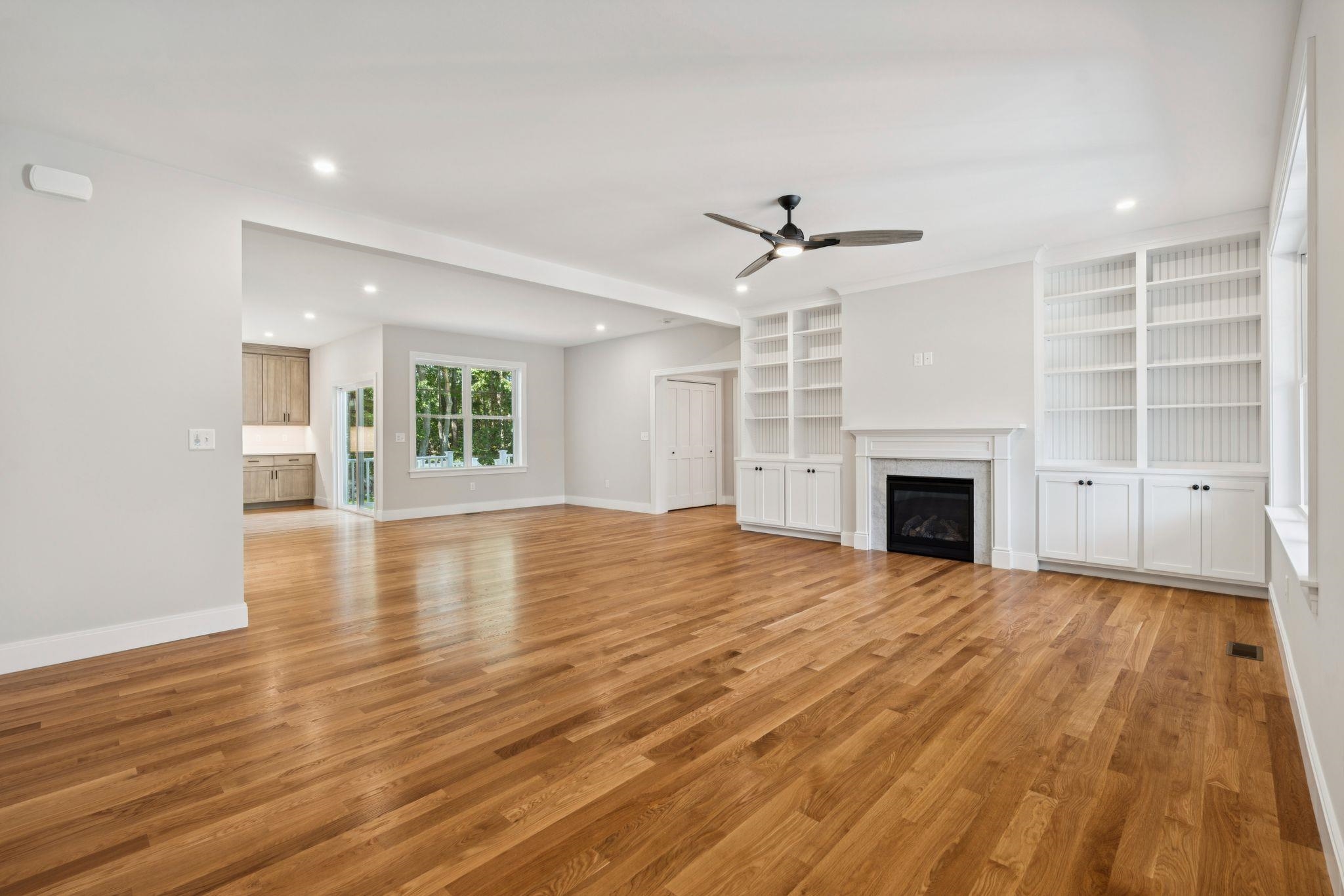 32 Coastal Ridge Lane North Hampton, NH 03862 - Photo 8 of 33 Gallery Image 8