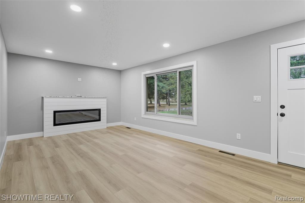 2305 South Fairgrounds Road Imlay City, MI 48444 - Photo 3 of 37 Gallery Image 3