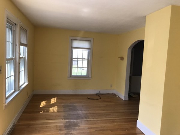 1582 Wilbraham Road Springfield, MA 01119 - Photo 7 of 18