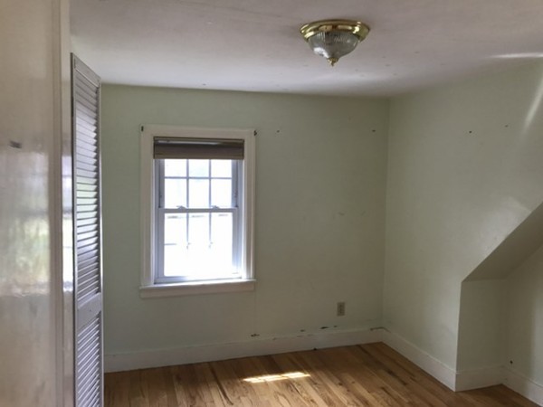 1582 Wilbraham Road Springfield, MA 01119 - Photo 8 of 18